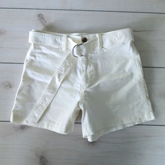 NWOT GAP 4" High Rise Belted White Jean Shorts - Picture 4 of 13